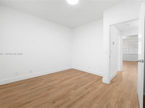 40 Simonton Cir 40, Weston FL 33326
