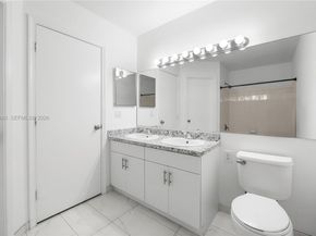40 Simonton Cir 40, Weston FL 33326
