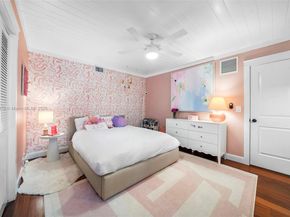 3610 Avocado Ave, Miami FL 33133
