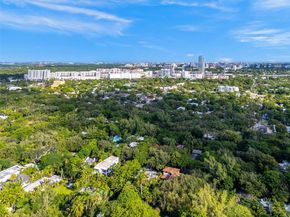 3610 Avocado Ave, Miami FL 33133