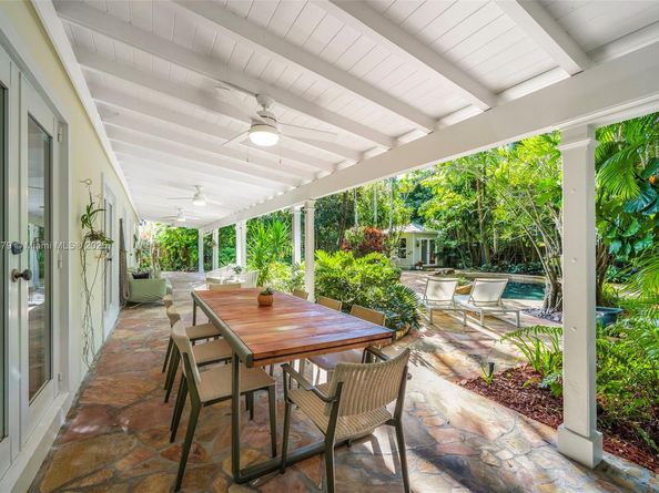 3610 Avocado Ave, Miami FL 33133