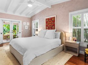 3610 Avocado Ave, Miami FL 33133