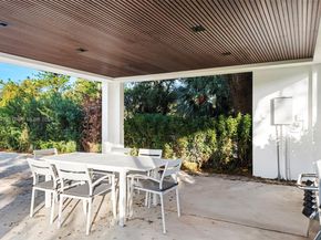 2572 NE 182nd Ter, North Miami Beach FL 33160