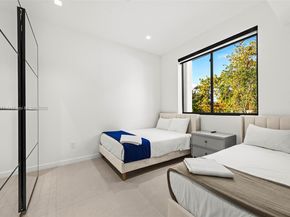 2572 NE 182nd Ter, North Miami Beach FL 33160