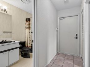 137 E Palm Dr, Margate FL 33063