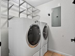 137 E Palm Dr, Margate FL 33063