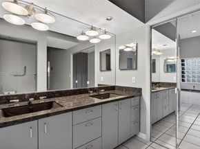 137 E Palm Dr, Margate FL 33063