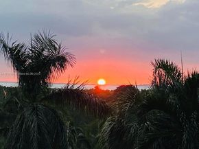 1121 Crandon Blvd D404, Key Biscayne FL 33149