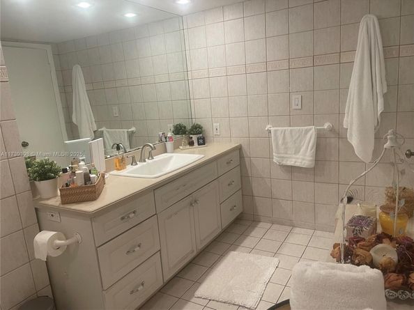 1121 Crandon Blvd D404, Key Biscayne FL 33149
