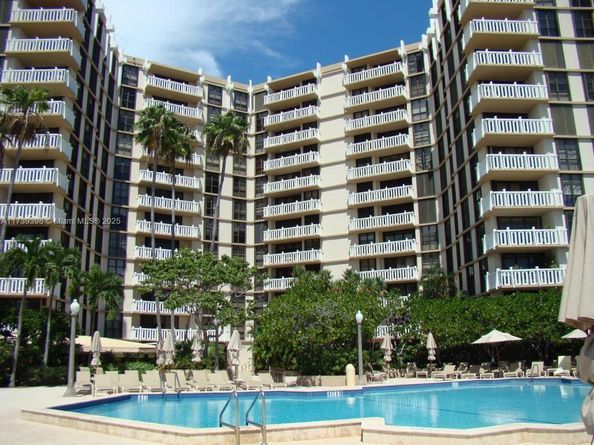 1121 Crandon Blvd D404, Key Biscayne FL 33149