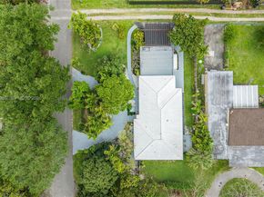 501 Lawn Way, Miami Springs FL 33166