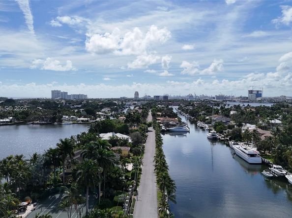 709 Isle Of Palms Dr, Fort Lauderdale FL 33301