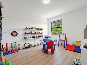 4806 Conifer Ct, Green Acres FL 33463