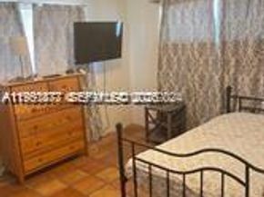 1761 NW 73rd Ave 47, Plantation FL 33313