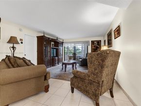 4270 NW 40th St 312, Lauderdale Lakes FL 33319