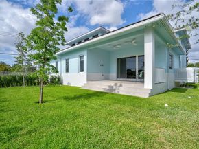 1805 NW 22nd Ct, Miami FL 33125