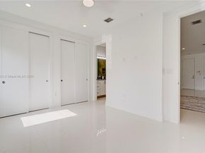 1805 NW 22nd Ct, Miami FL 33125