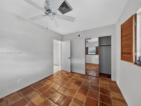 631 NE 56th Ct, Oakland Park FL 33334