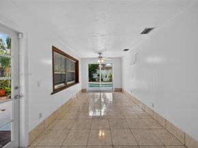 631 NE 56th Ct, Oakland Park FL 33334