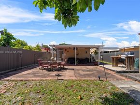 3140 NW 59th St, Miami FL 33142