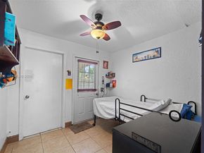 3140 NW 59th St, Miami FL 33142