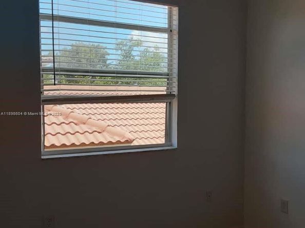 3760 NE 9th Ct, Homestead FL 33033