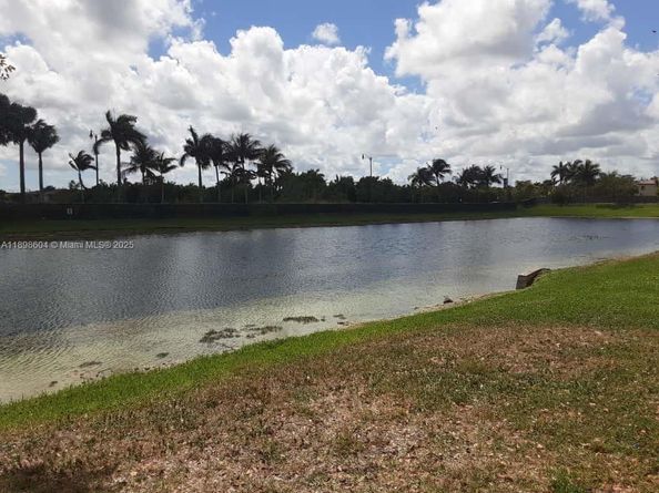 3760 NE 9th Ct, Homestead FL 33033