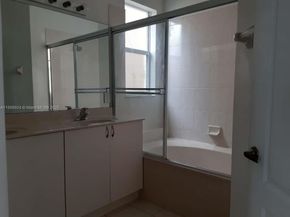 3760 NE 9th Ct, Homestead FL 33033