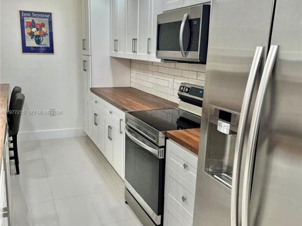 4001 Hillcrest Dr 1014, Hollywood FL 33021