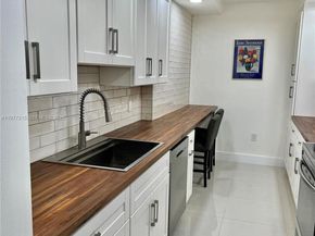 4001 Hillcrest Dr 1014, Hollywood FL 33021