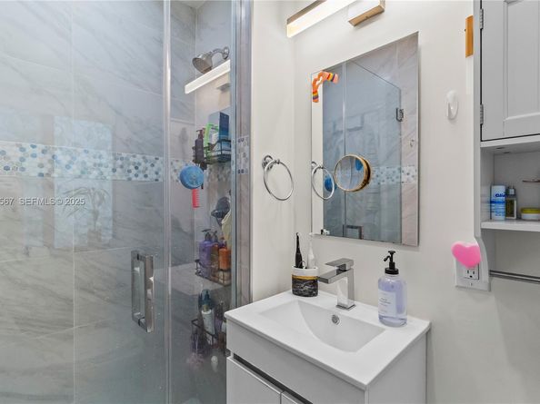 12424 NE 1st Ave, North Miami FL 33161