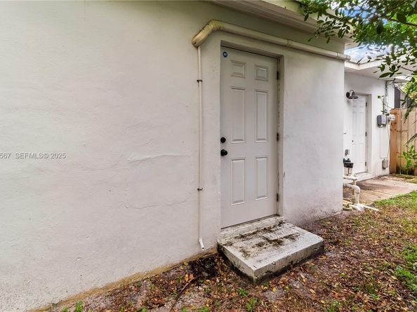 12424 NE 1st Ave, North Miami FL 33161