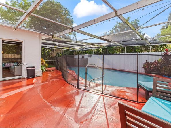 12424 NE 1st Ave, North Miami FL 33161