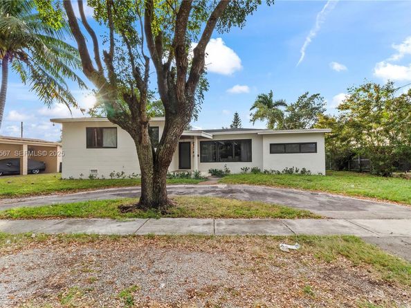 12424 NE 1st Ave, North Miami FL 33161