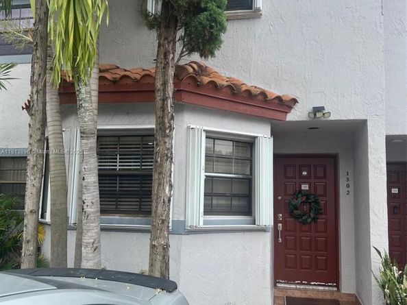 15410 SW 74th Cir Ct 1302, Miami FL 33193
