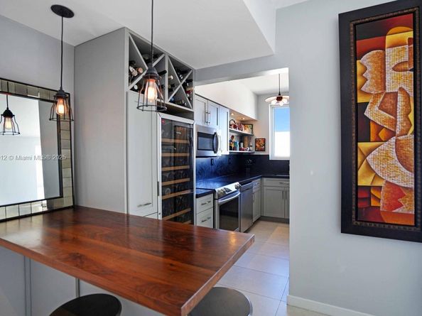 1621 Bay Rd PH1, Miami Beach FL 33139