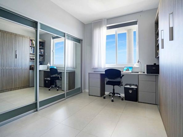 1621 Bay Rd PH1, Miami Beach FL 33139