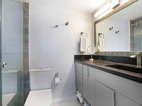 1621 Bay Rd PH1, Miami Beach FL 33139