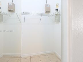 8964 W Flagler St 206, Miami FL 33174