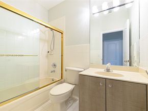 8964 W Flagler St 206, Miami FL 33174