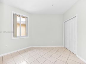 8964 W Flagler St 206, Miami FL 33174