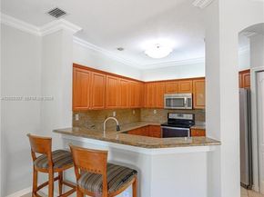 8964 W Flagler St 206, Miami FL 33174