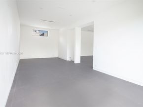 1105 SW 22nd Ter, Miami FL 33129