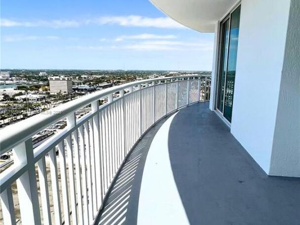 1745 E Hallandale Beach Blvd 2007W, Hallandale Beach FL 33009
