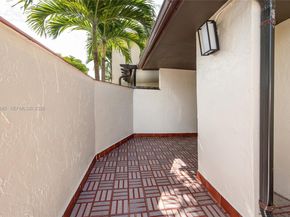 10340 NW 5th Ter 126, Miami FL 33172