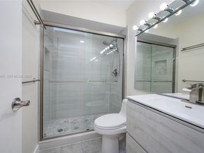10340 NW 5th Ter 126, Miami FL 33172