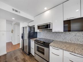137 Golden Isles Dr 508, Hallandale Beach FL 33009