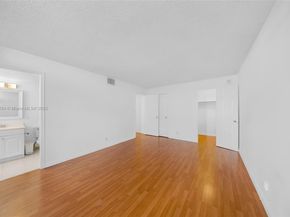 137 Golden Isles Dr 508, Hallandale Beach FL 33009
