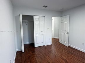 11378 NW 72nd Ter, Doral FL 33178