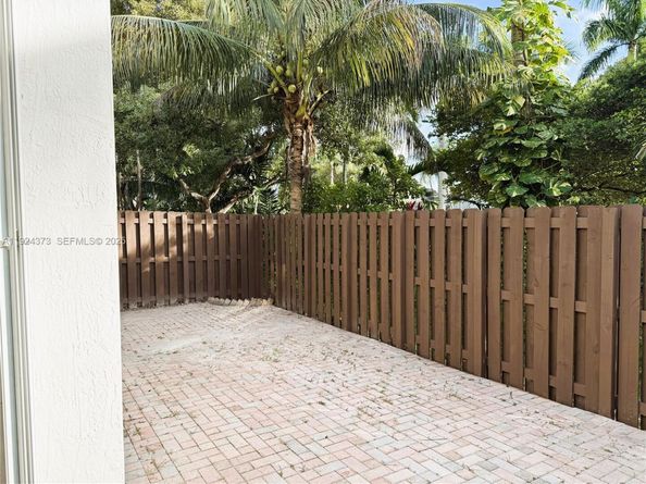 11378 NW 72nd Ter, Doral FL 33178